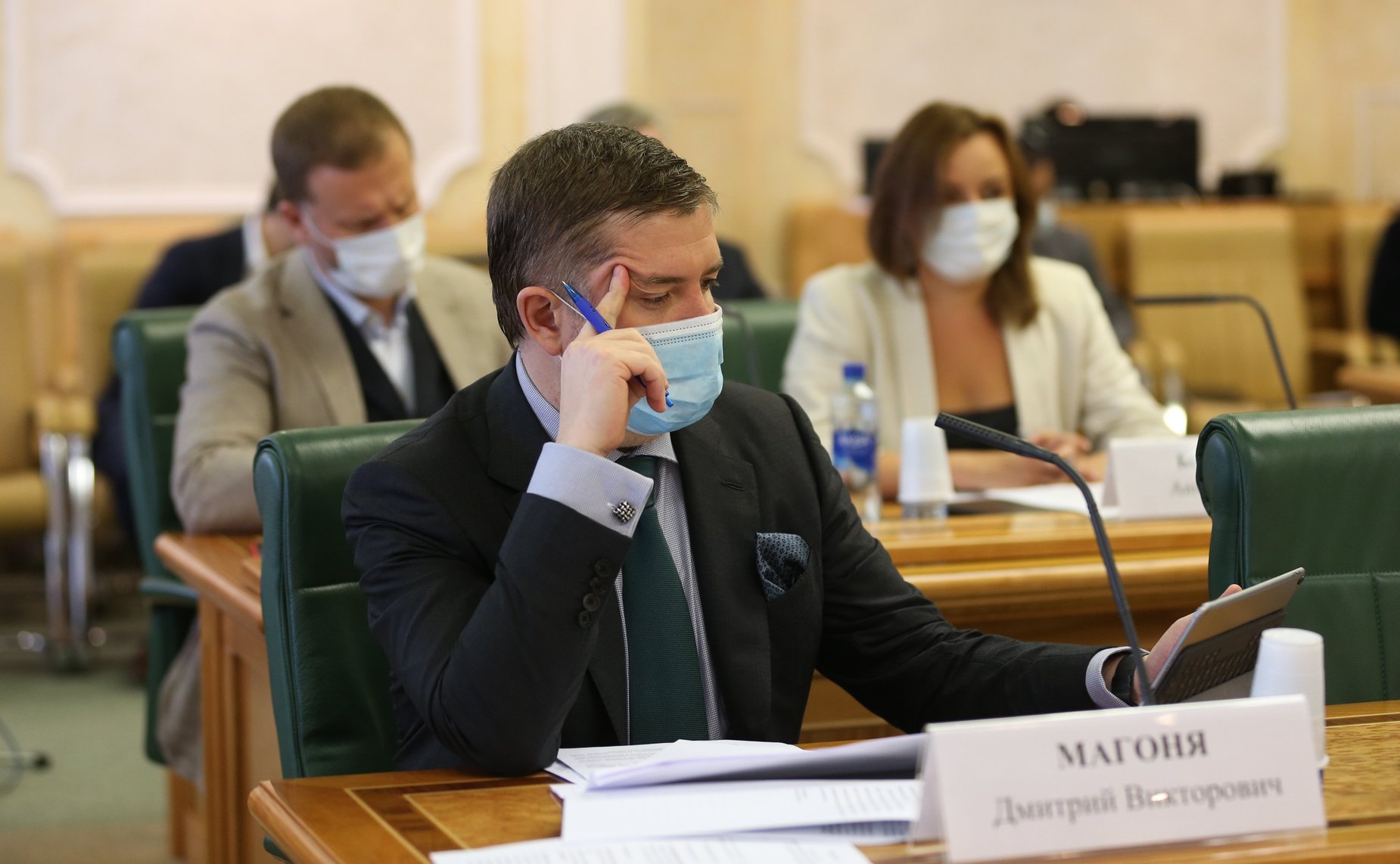 «Круглый стол» на тему «Вопросы законодательного обеспечения интересов России в глобальном и локальном интернет-пространстве»