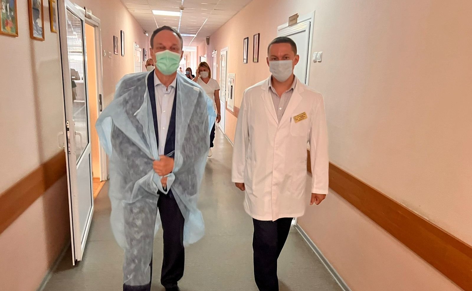 Александр Башкин посетил нейрохирургическое отделение Областной детской клинической больницы им. Н.Н. Силищевой