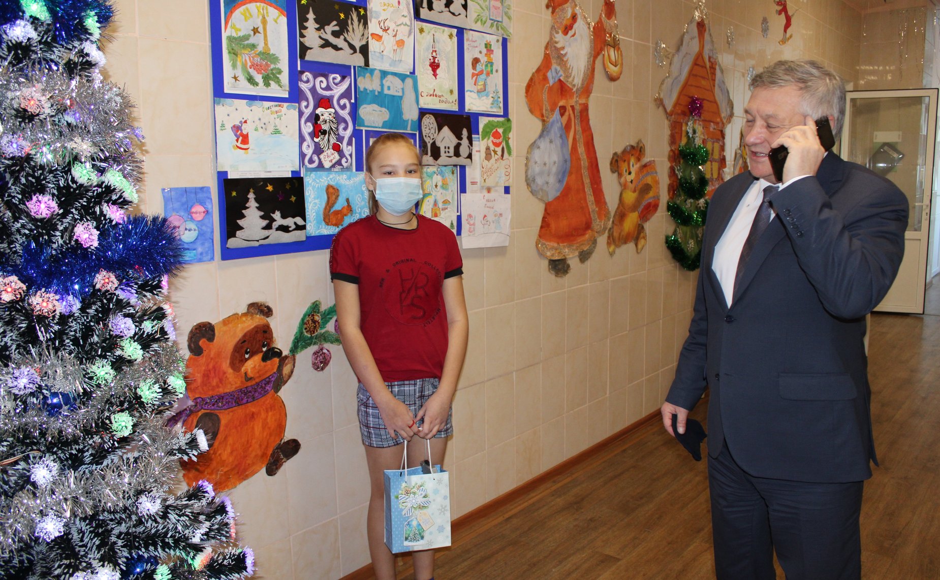 Сергей Михайлов принял участие во Всероссийской акции «Елка желаний», которая проходит в Совете Федерации