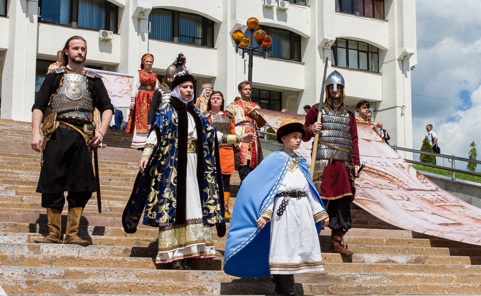 Открытие VI парламентского форума «Историко-культурное наследие России», Владимир, 2016