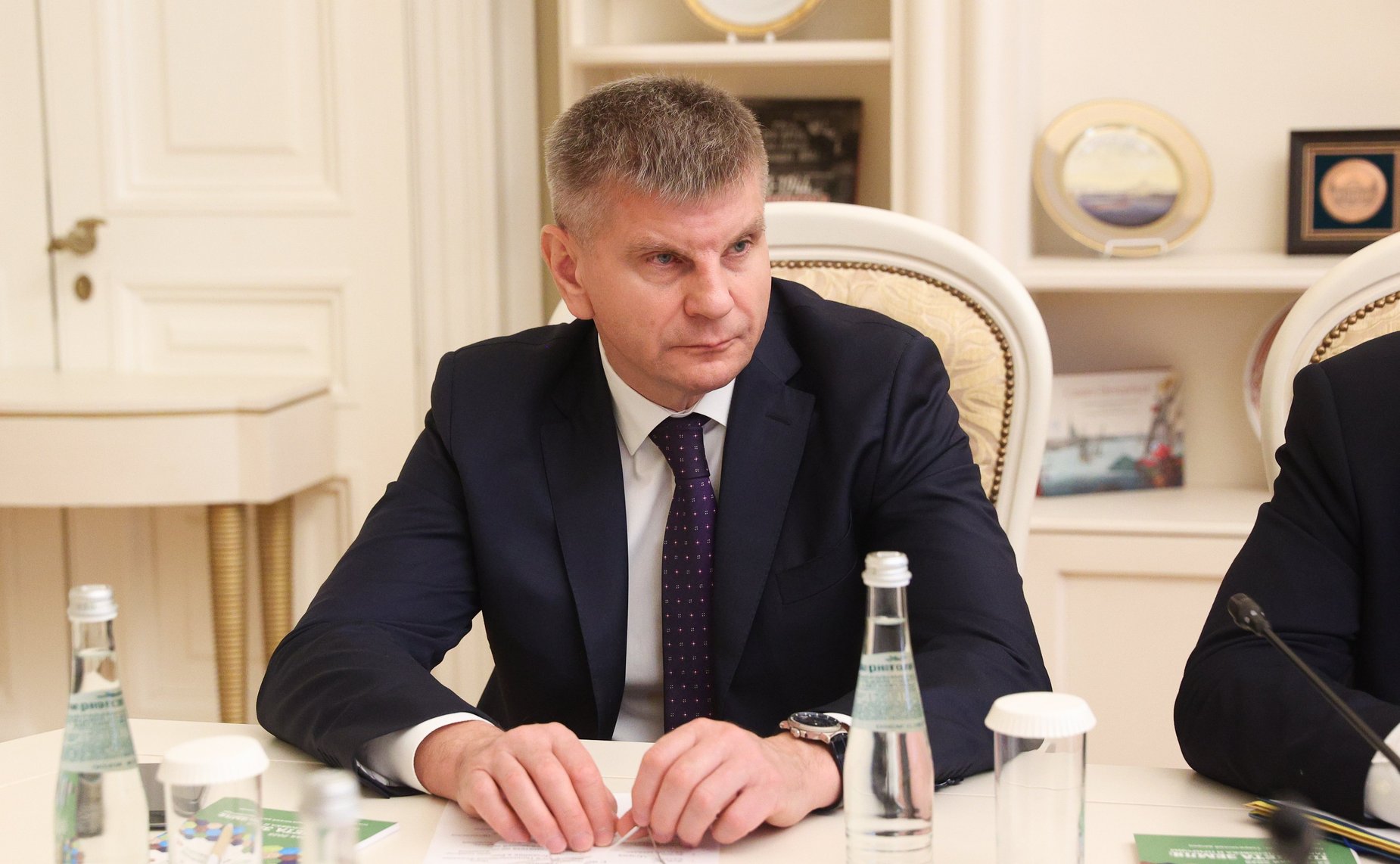 Геннадий Голов