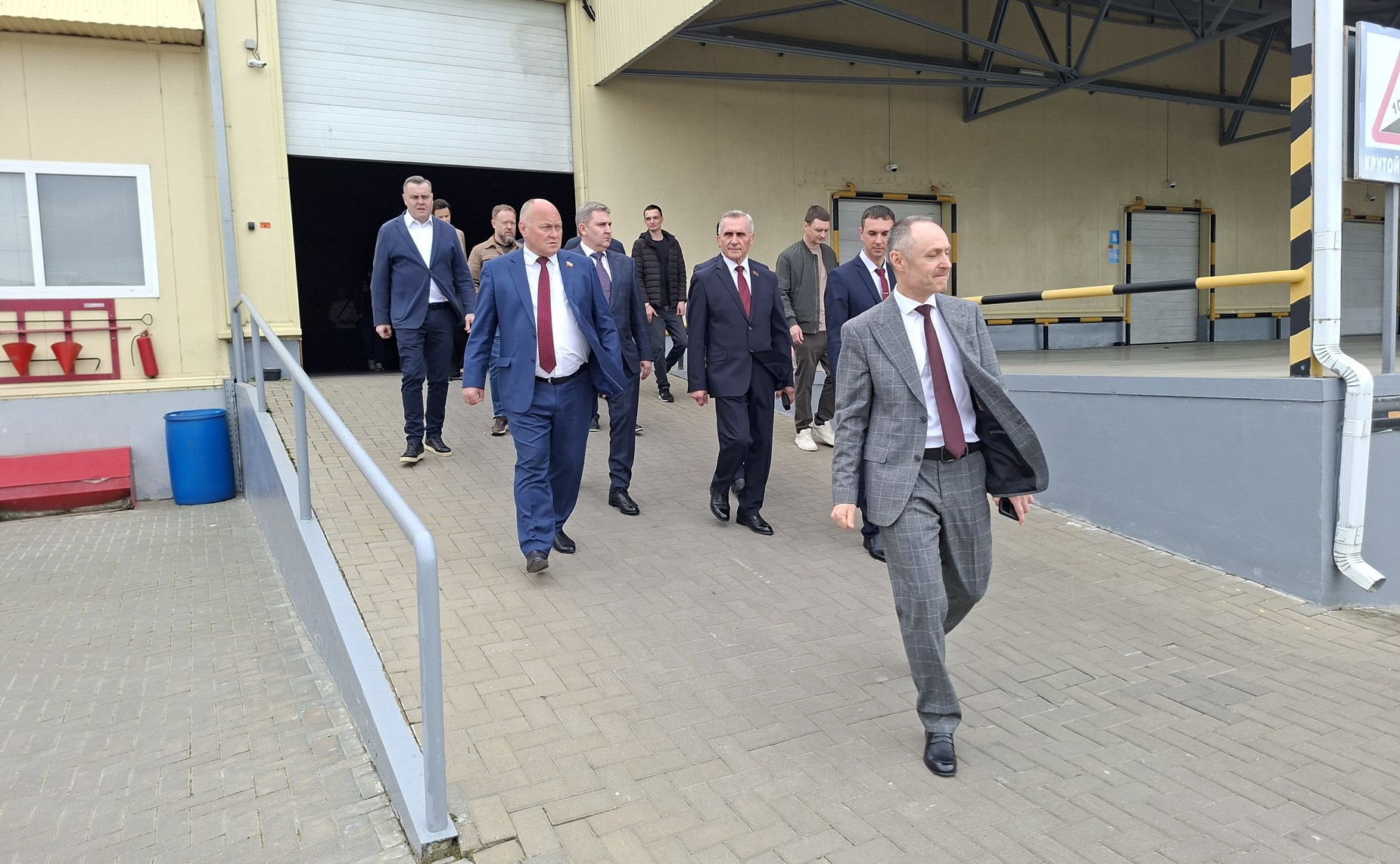 Алексей Кондратенко посетил крупнейший завод по производству кваса в Краснодарском крае