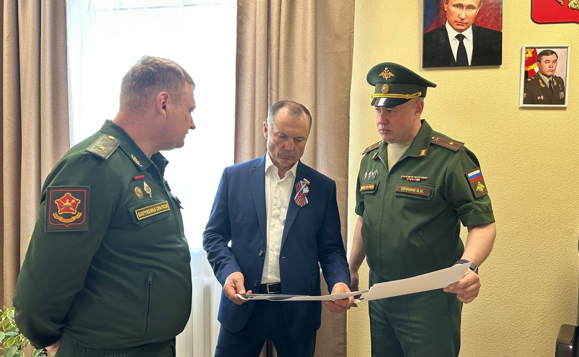 Игорь Мурог в рамках поездки в регион ознакомился с работой военных комиссариатов