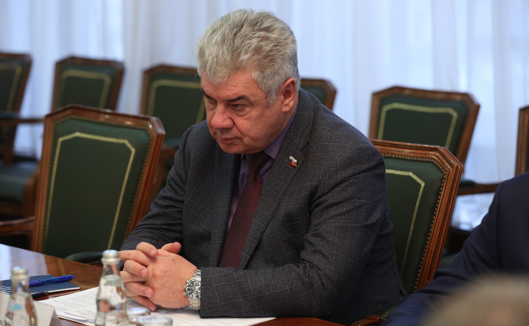 Виктор Бондарев