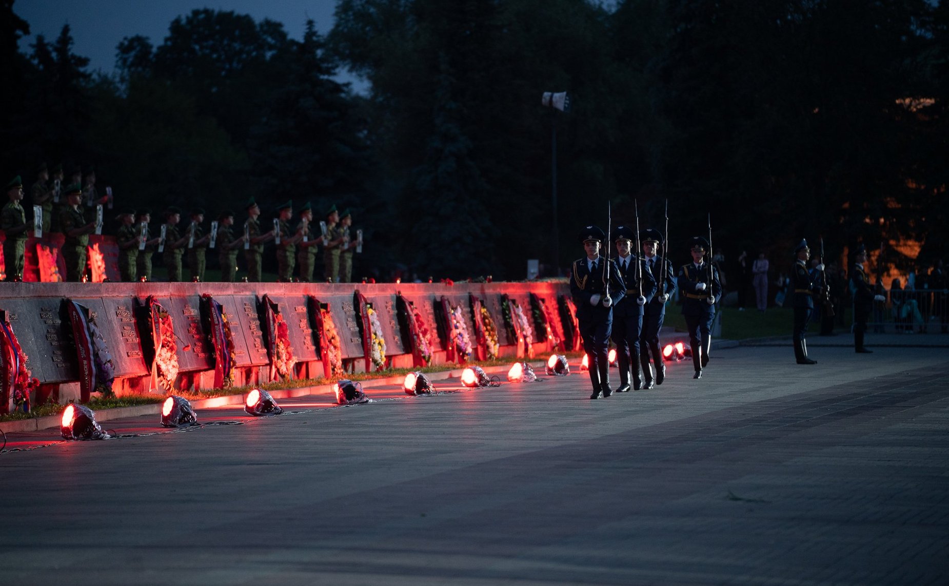 Ночной митинг-реквием «Памяти павших будьте достойны»