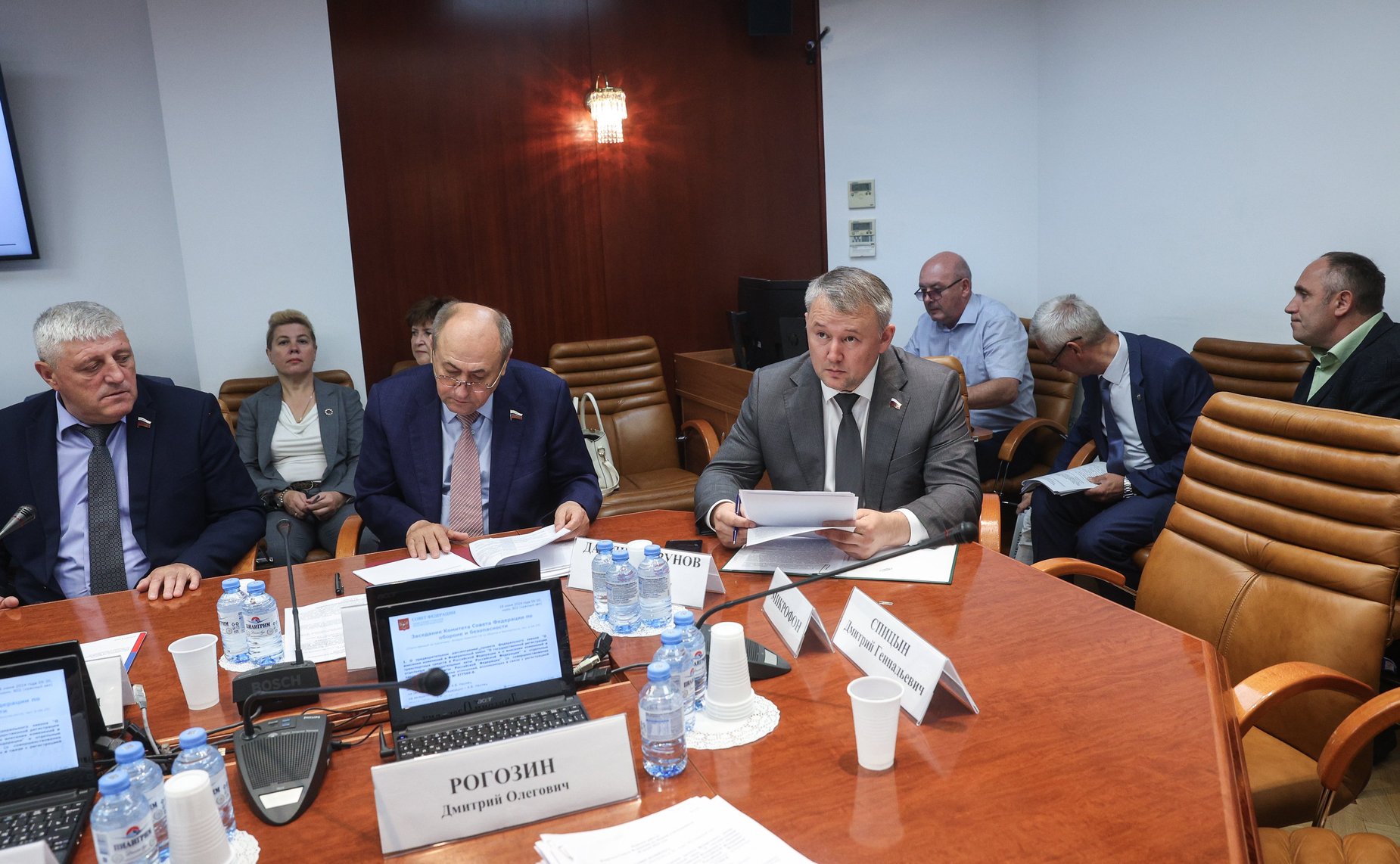 Совещание Комитета Совета Федерации по обороне и безопасности совместно с Комитетом Совета Федерации по социальной политике