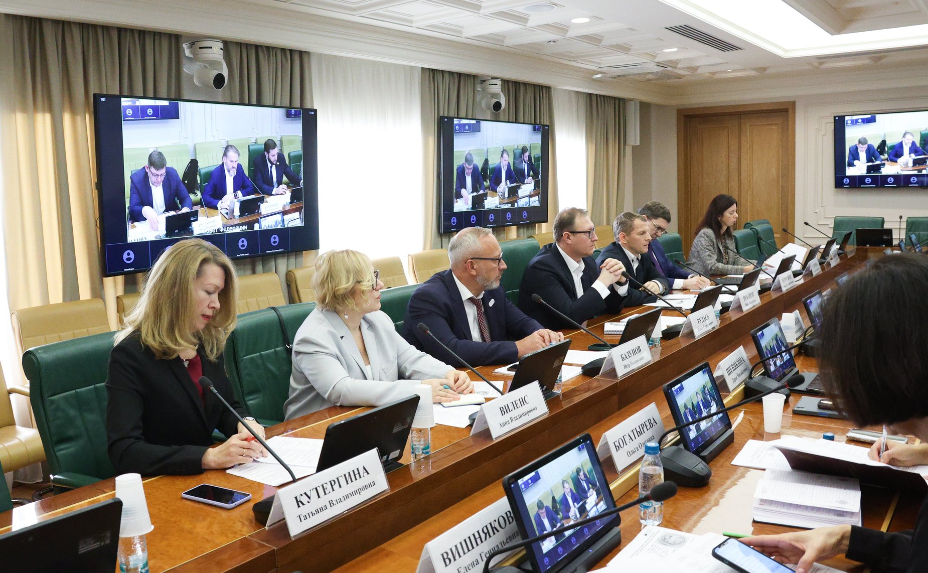 Круглый стол Комитета Совета Федерации по экономической политике на тему «Инновационные подходы к переработке и повторному использованию пластика»