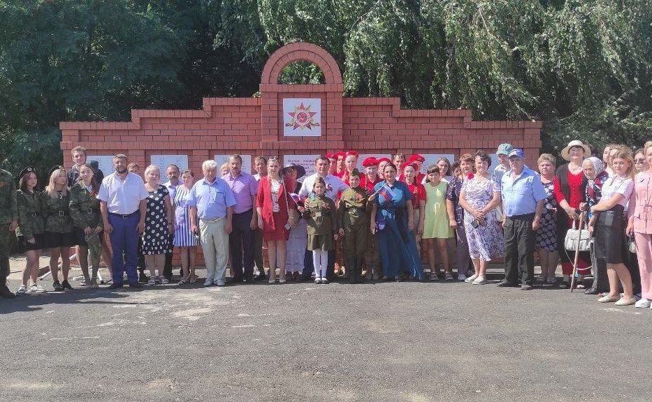 Александр Брыксин оказал помощь в восстановление мемориальной доски