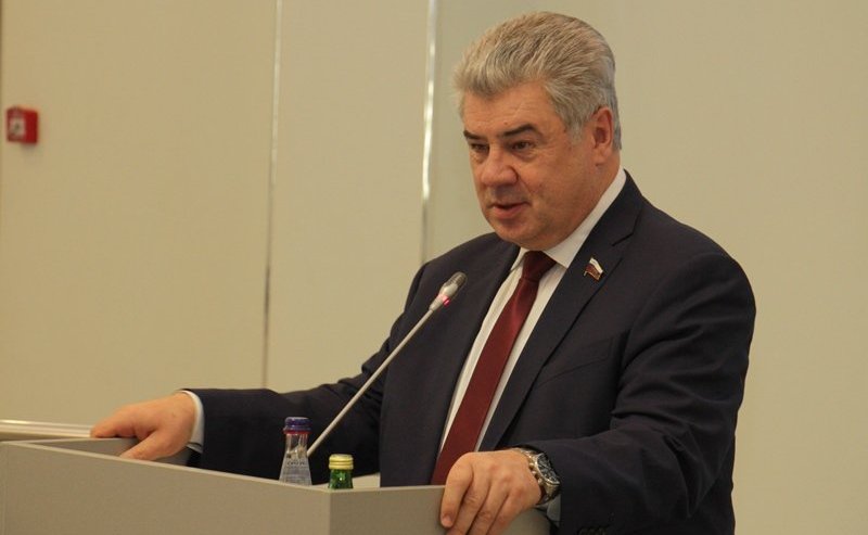 Ю. Воробьев и В. Бондарев обсудили с курсантами университета ГПС МЧС России тематику патриотического воспитания