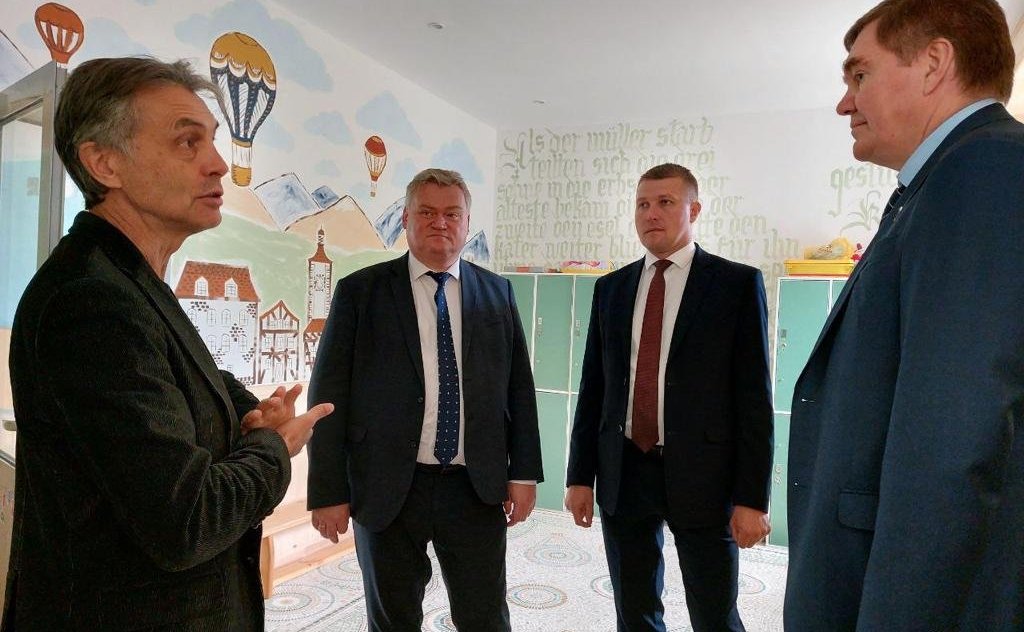 Александр Савин посетил в День знаний Лабораторию гармоничного развития личности в Тарусе