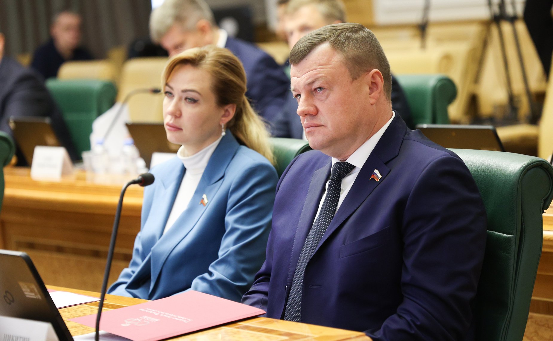 На заседании Комитета СФ по международным делам проведены консультации по предложенной Президентом РФ кандидатуре на должность Министра иностранных дел РФ