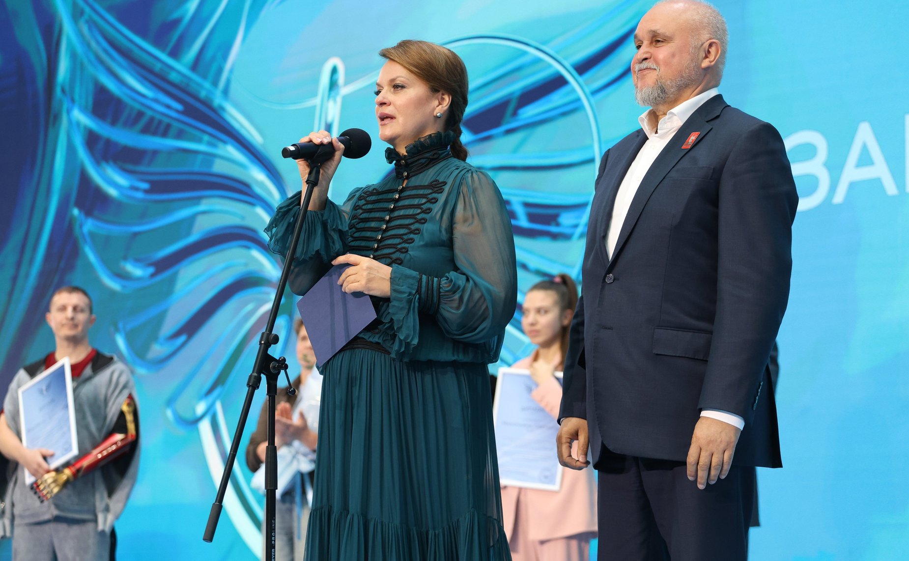 XXVIII Петербургский международный экономический форум (ПМЭФ’25). Показ международного конкурса адаптивной моды «На крыльях»