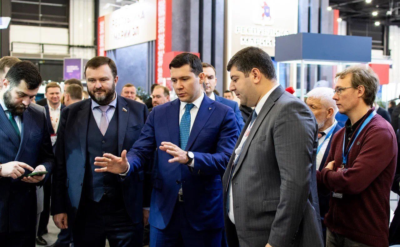 Дмитрий Ворона принял участие в пленарном заседании Международного форума-выставки «Российский промышленник – 2025» в Санкт-Петербурге