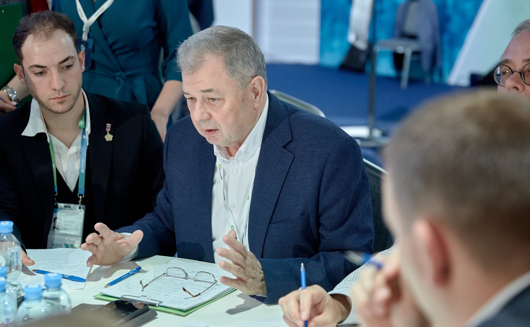 Анатолий Артамонов