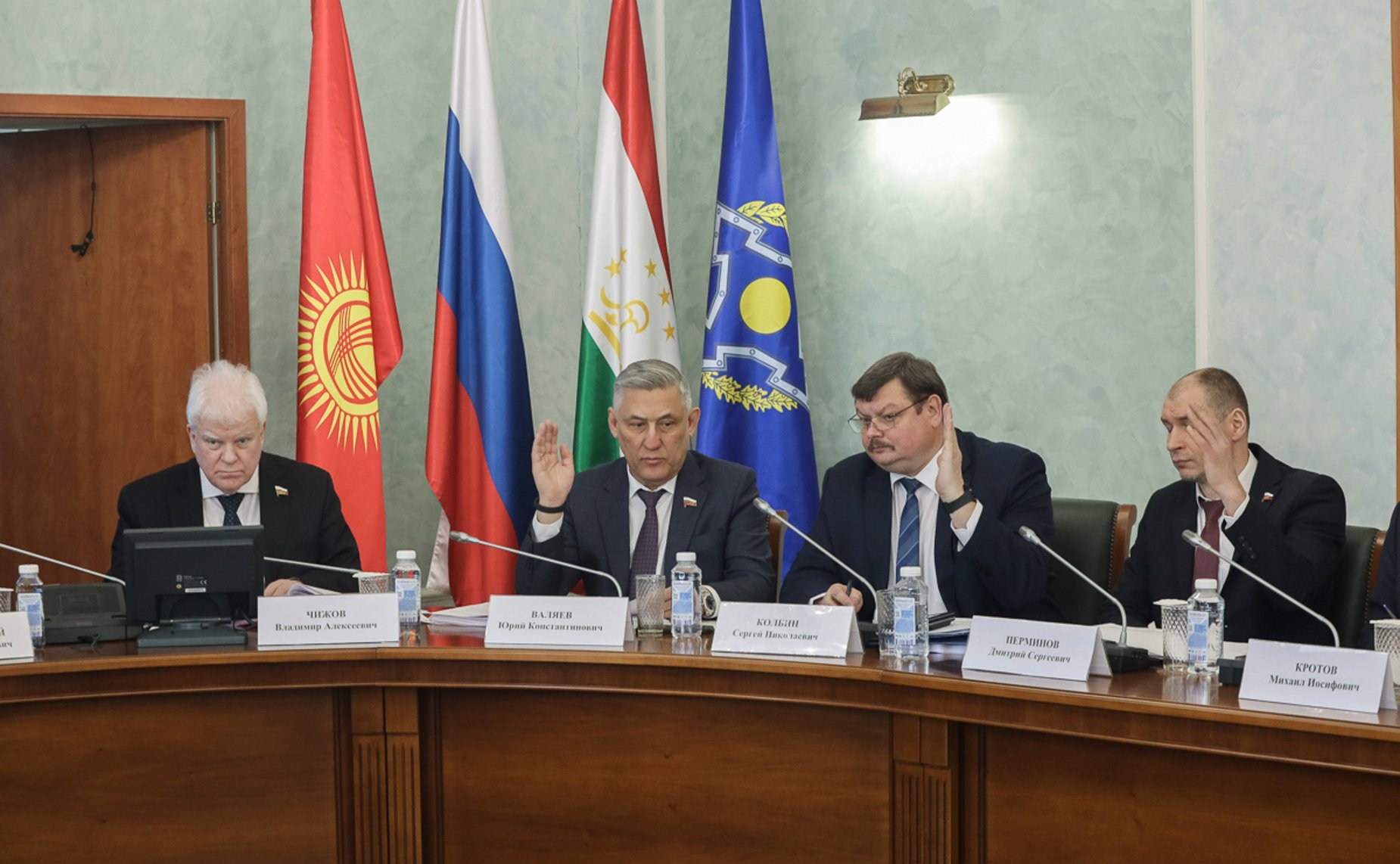 Сенаторы РФ приняли участие в заседаниях постоянных комиссий ПА ОДКБ в Санкт-Петербурге