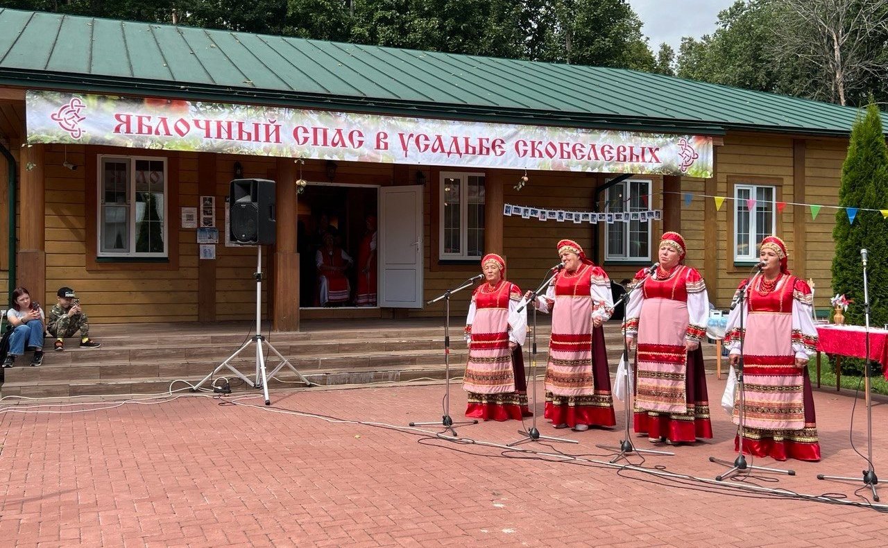 Игорь Мурог принял участие в праздничных мероприятиях, посвящённых Яблочному Спасу