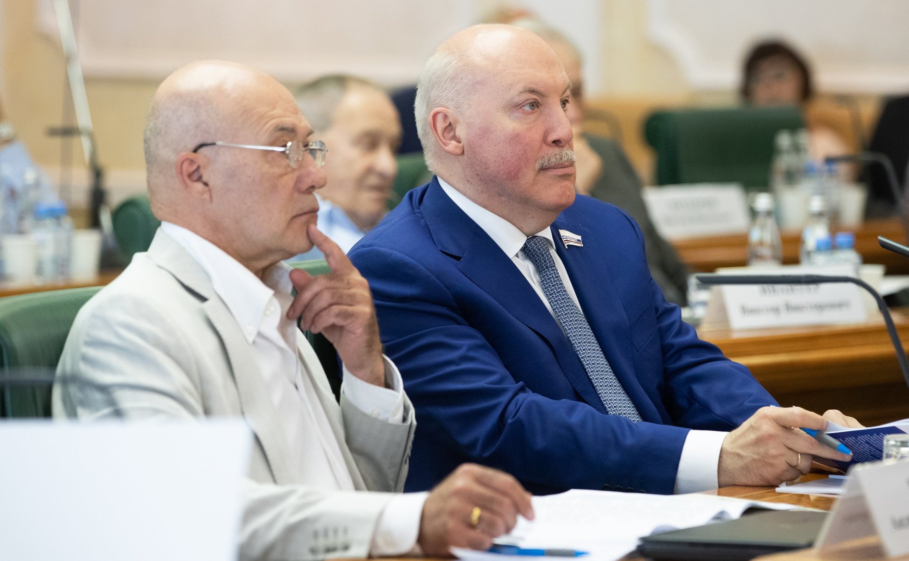 Д. Мезенцев