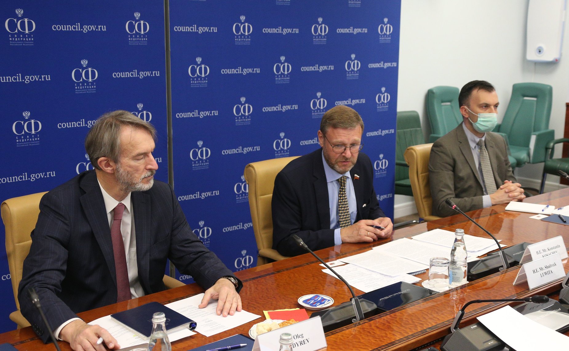 Константин Косачев провел встречу с Чрезвычайным и Полномочным Послом Республики Замбии в РФ