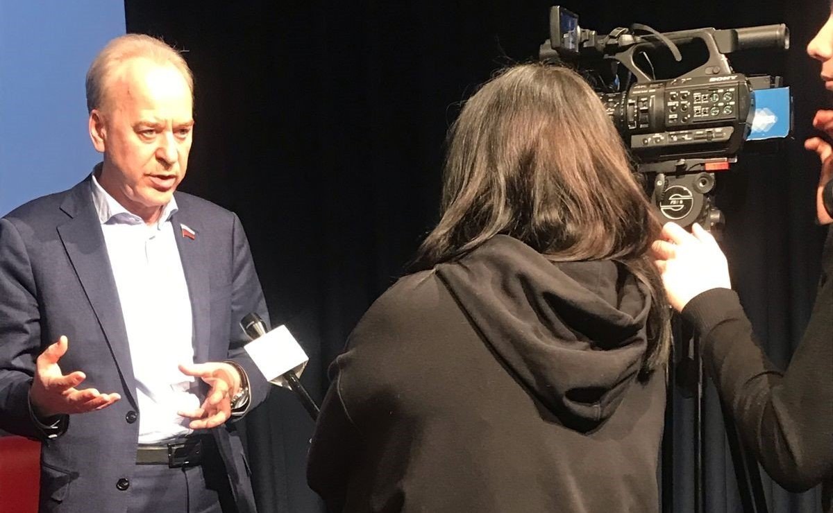 Александр Терентьев в рамках поездки в регион встретился со студентами юридического факультета и Института вычислительной математики и информационных технологий Казанского федерального университета