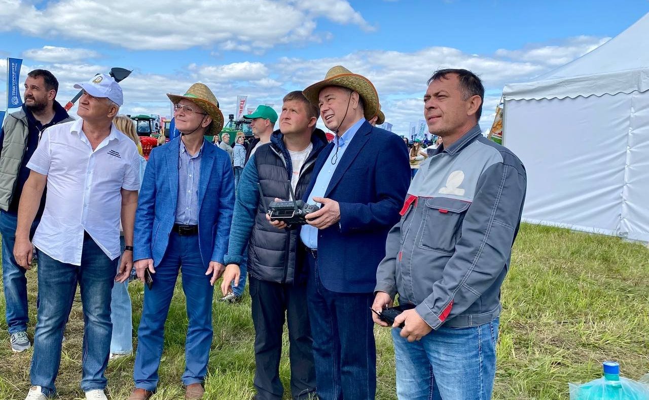 Анатолий Артамонов принял участие в мероприятиях Дня Калужского поля