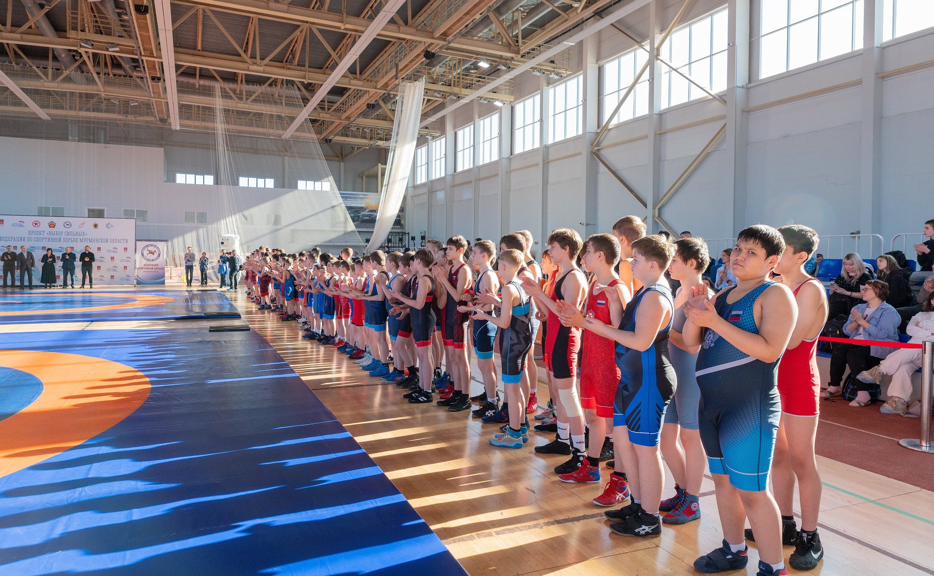 В Мурманске состоялись соревнования по спортивной борьбе