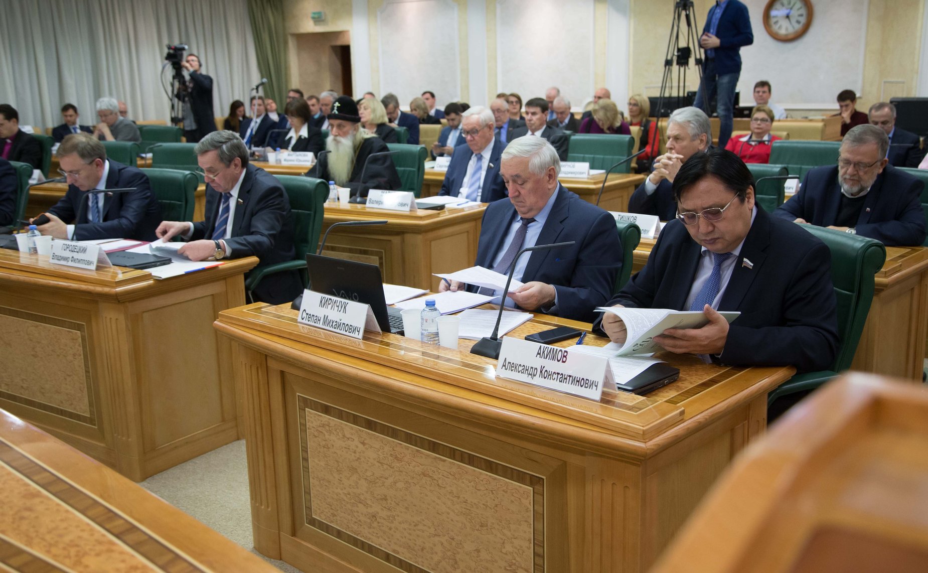 Александр Акимов