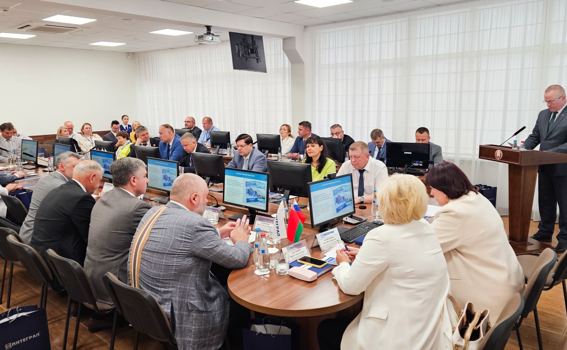 Елена Афанасьева посетила ОАО «Интеграл»