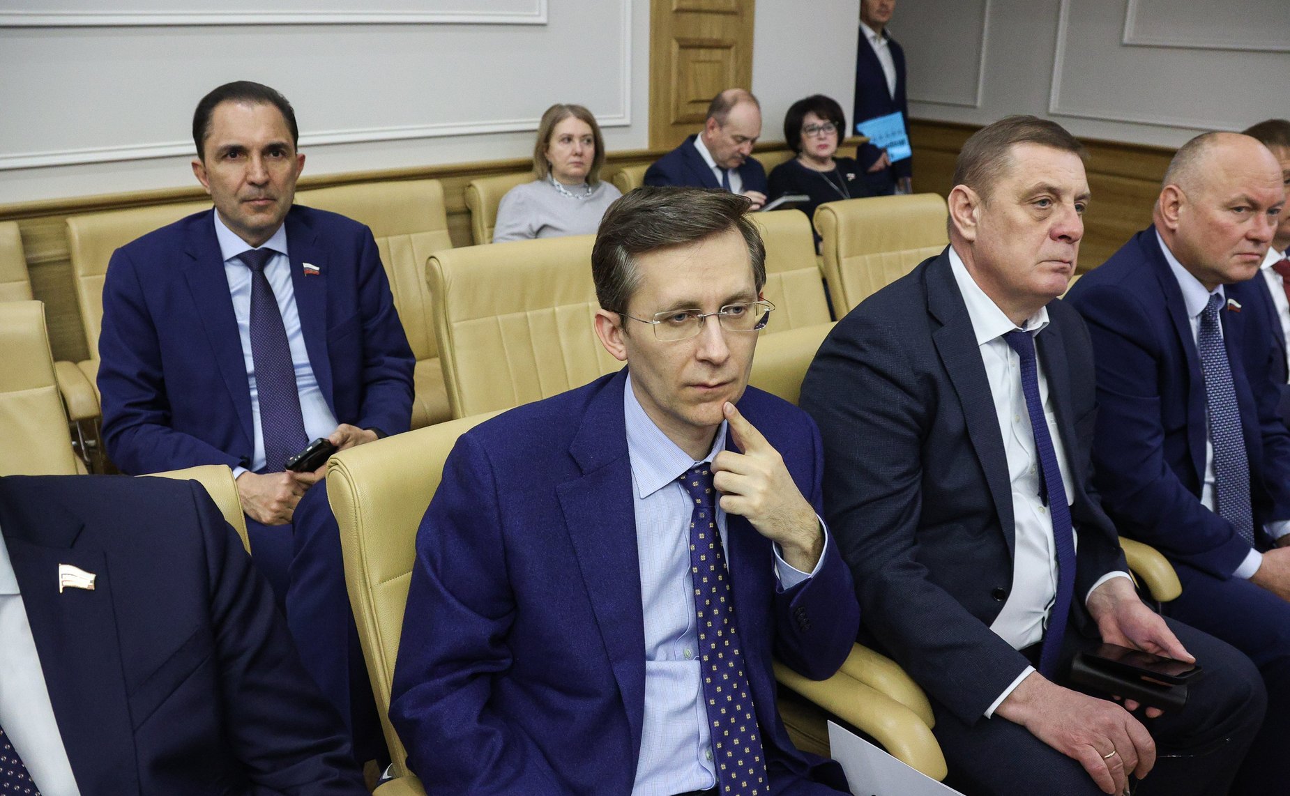 В Совете Федерации состоялся «открытый диалог» с генеральным директором акционерного общества «ДОМ.РФ»