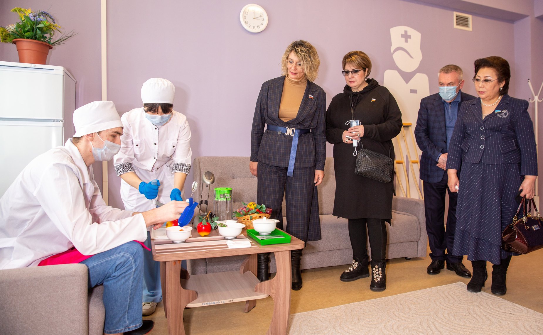 Сенаторы РФ в рамках выездного заседания Комитета СФ по науке, образованию и культуре в Салехарде посетили социальные объекты