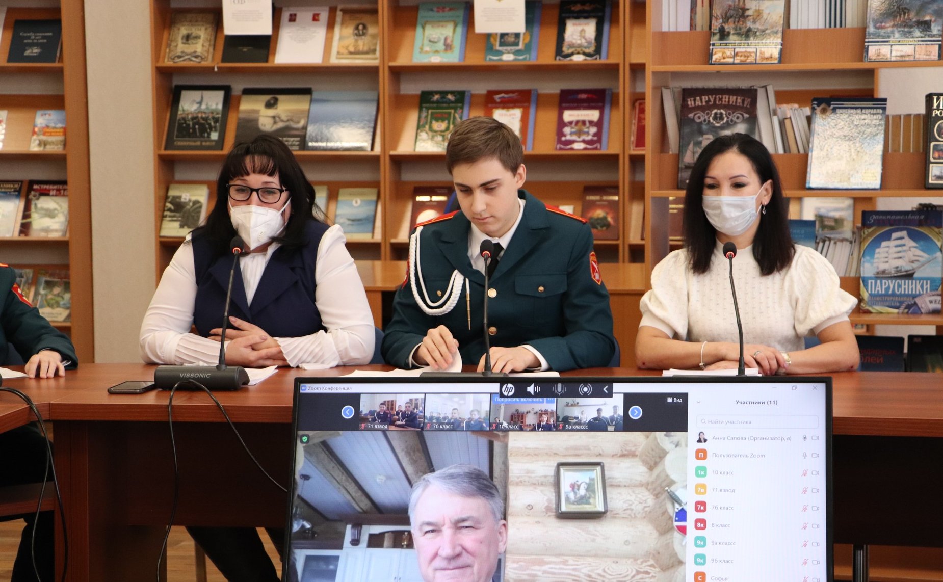 Юрий Воробьев провел урок, посвященный Дню защитника Отечества