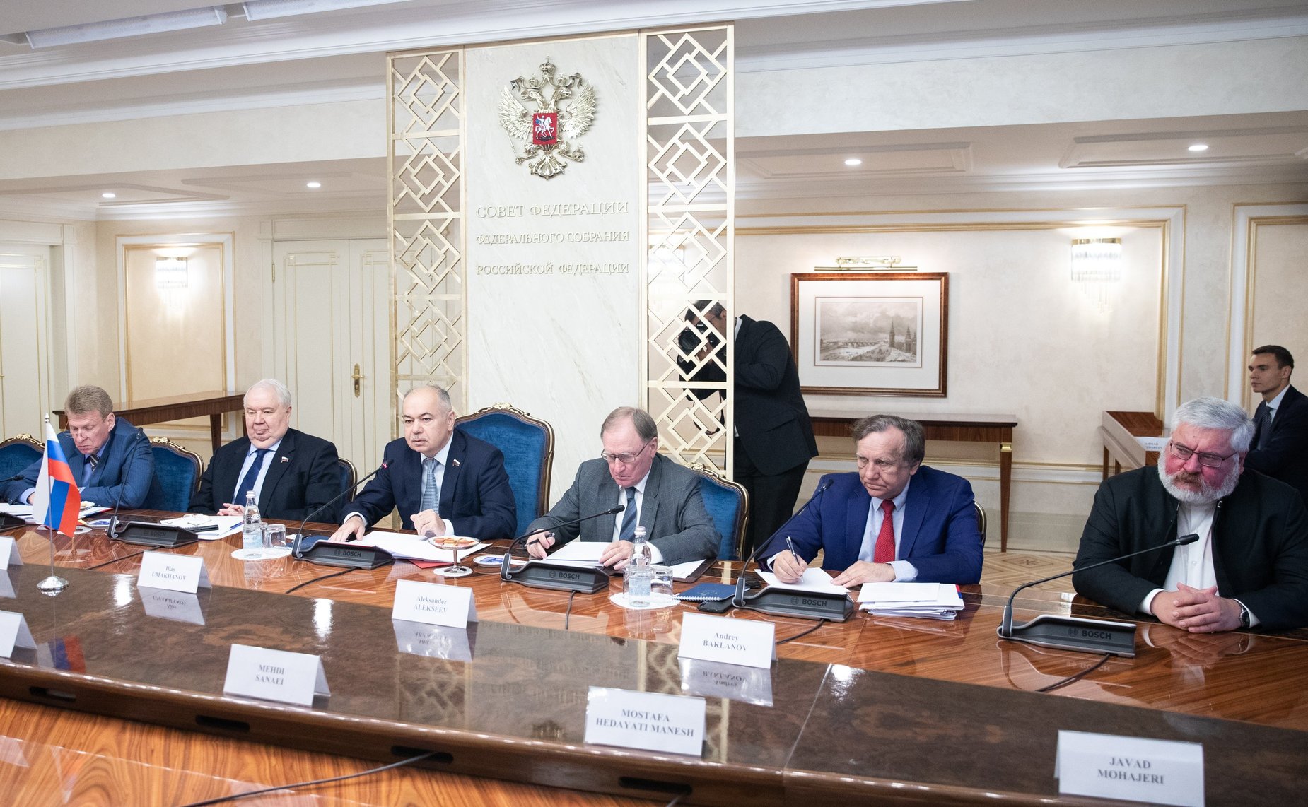 Встреча И. Умаханова с первым заместителем Председателя Собрания исламского совета Исламской Республики Иран Али Мотахари