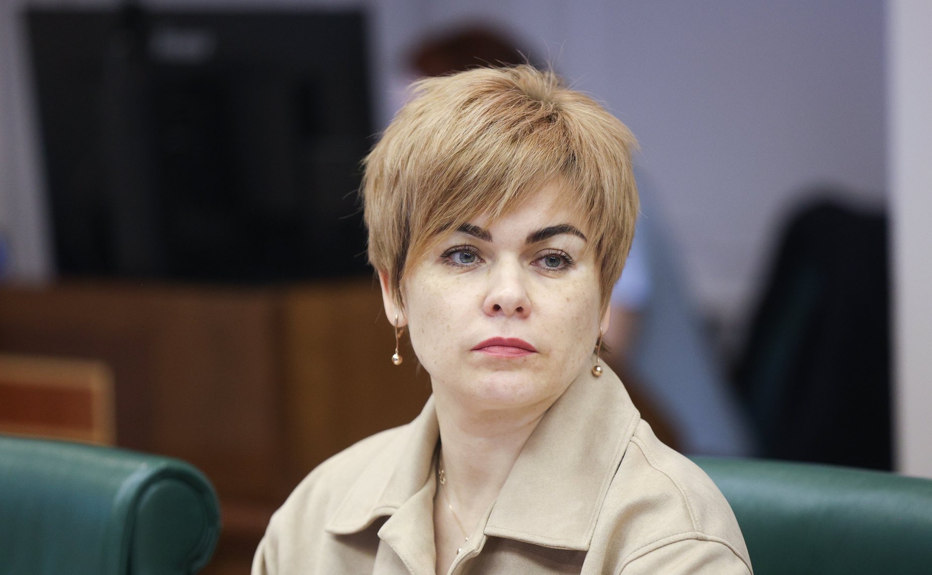 Круглый стол Комитета СФ по экономической политике «Совершенствование оснований и порядка передачи федерального недвижимого имущества в государственную собственность субъектов РФ и муниципальную собственность»