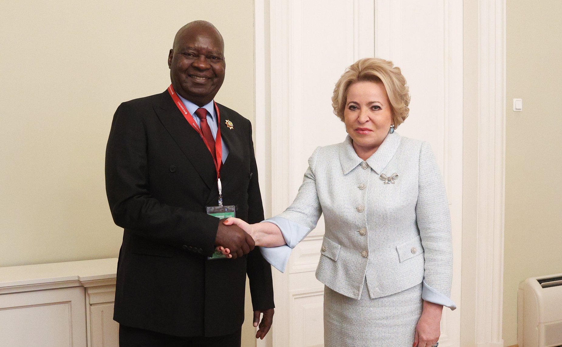 Валентина Матвиенко провела встречу с Председателем Национального собрания Центральноафриканской Республики Симплисом Матьё Саранджи