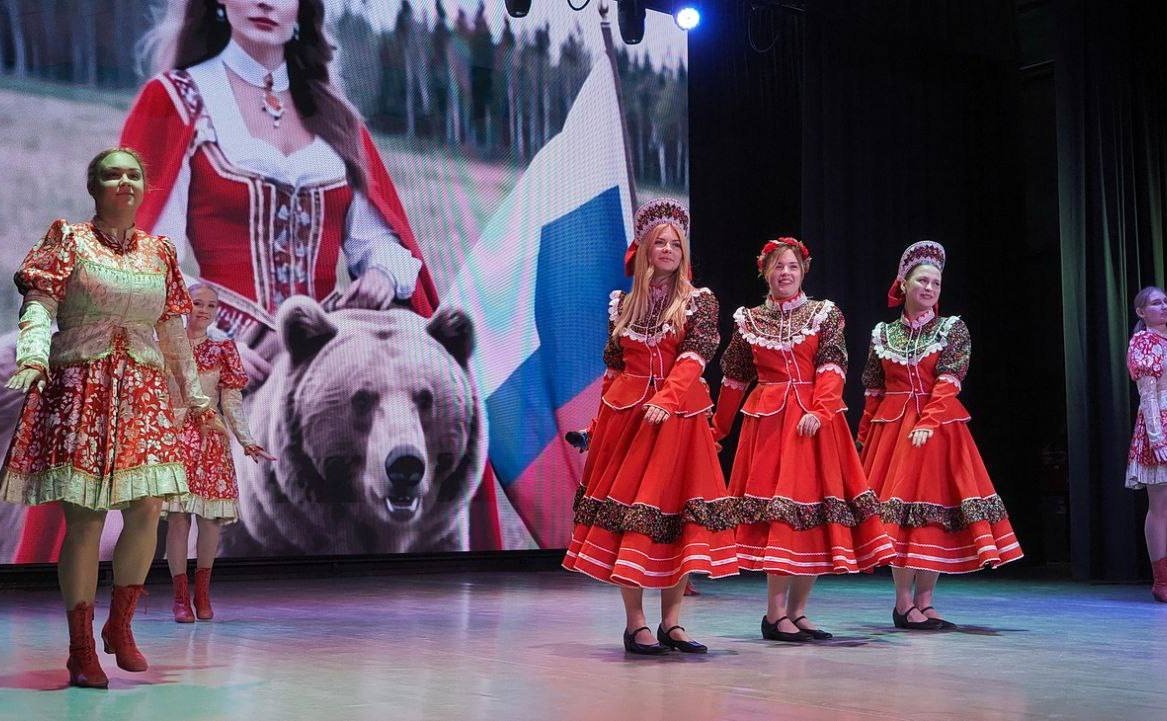 На форуме «КомандАгро – 40» Анатолий Артамонов рассказал о масштабной государственной поддержке аграриев и социальных преобразованиях на селе