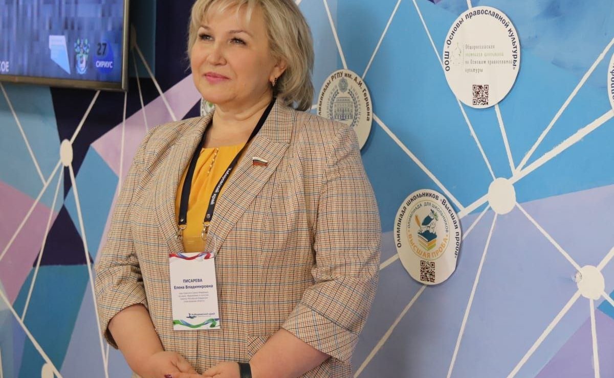 Людмила Скаковская провела выездное совещание Комитета СФ по науке, образованию и культуре в Хабаровске