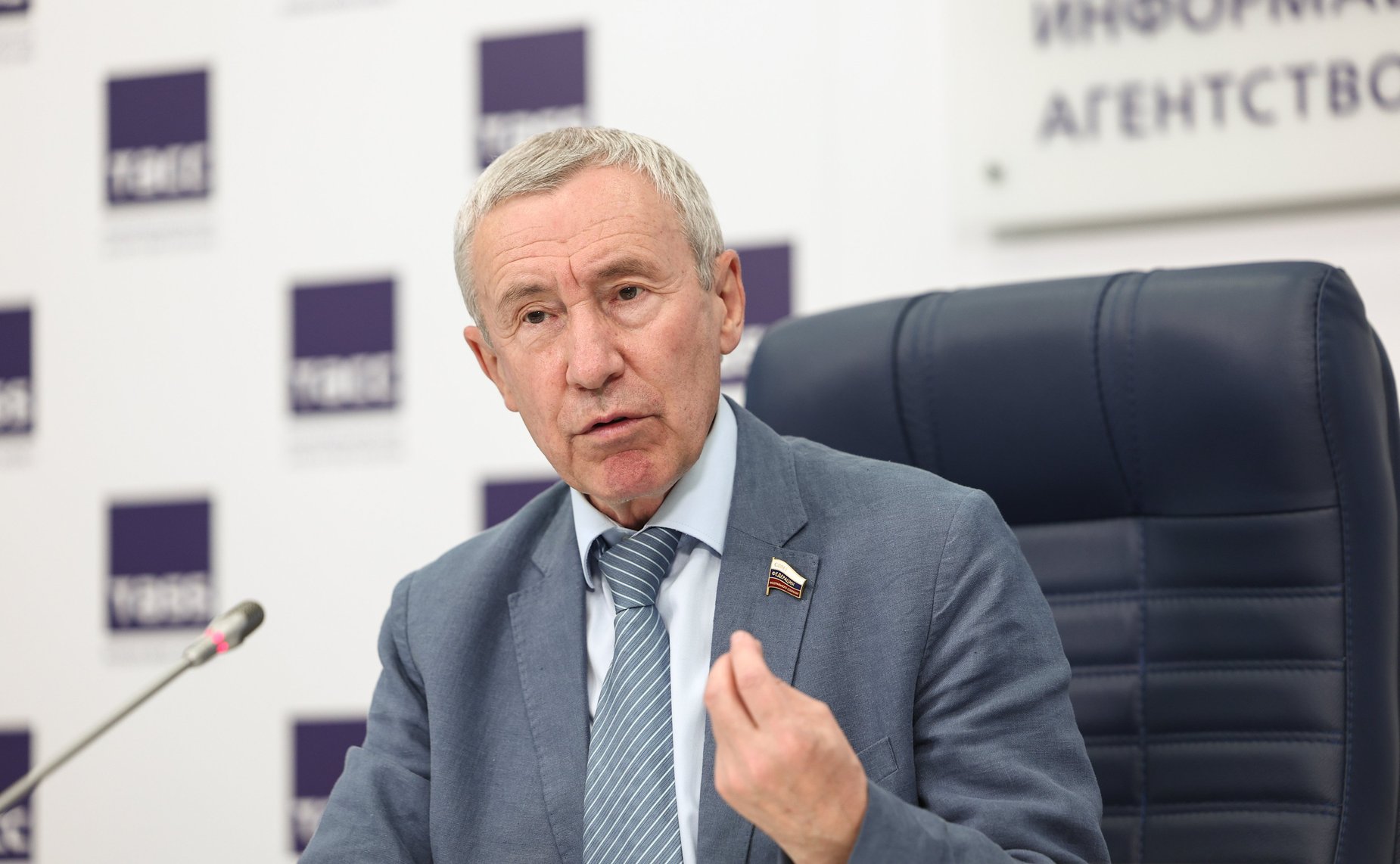 В пресс-центре ТАСС прошла пресс-конференция председателя Комиссии СФ по защите государственного суверенитета и предотвращению вмешательства во внутренние дела РФ Андрея Климова, посвященная построению новой архитектуры евразийской безопасности