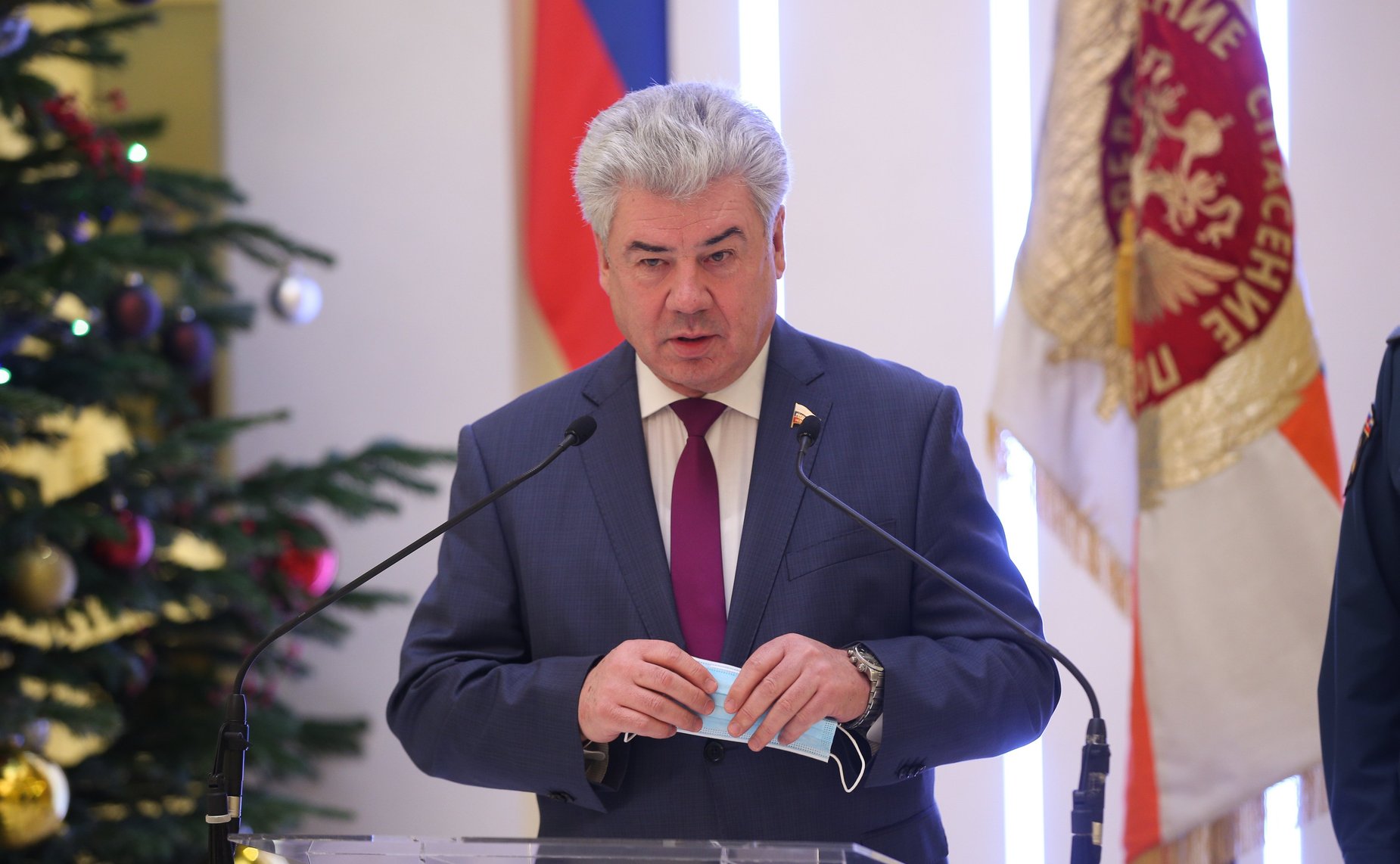 Виктор Бондарев