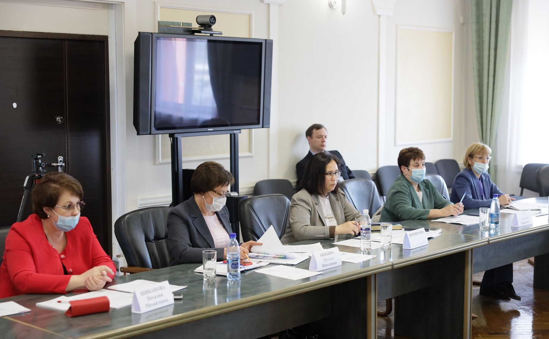 Баир Жамсуев и Сергей Михайлов в рамках работы в регионе провели совещание об организации летней оздоровительной кампании