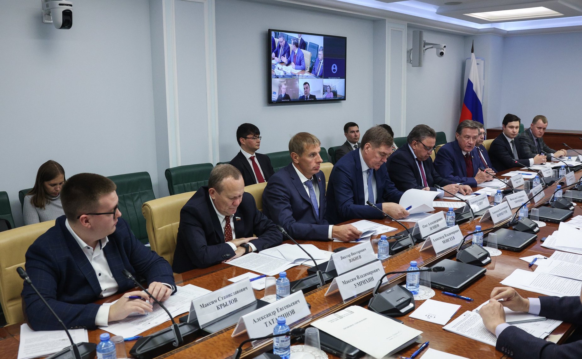 Совещание Комитета СФ по Регламенту и организации парламентской деятельности совместно с Комитетом СФ по бюджету и финансовым рынкам «Об установлении обязательных требований к обороту метилового спирта (метанола)»