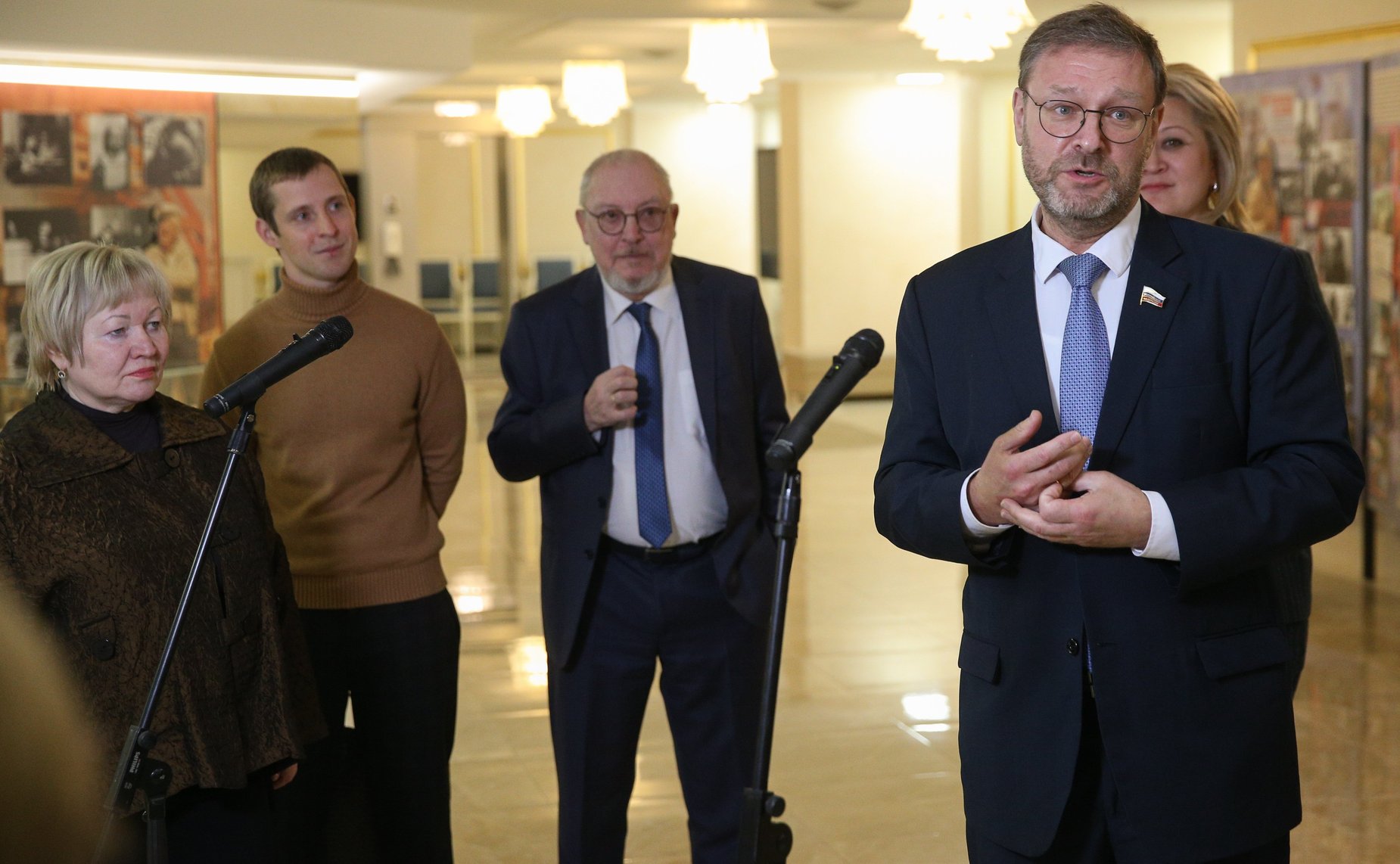 Открытие в Совете Федерации выставки, посвященной 100-летию со дня рождения Юрия Никулина