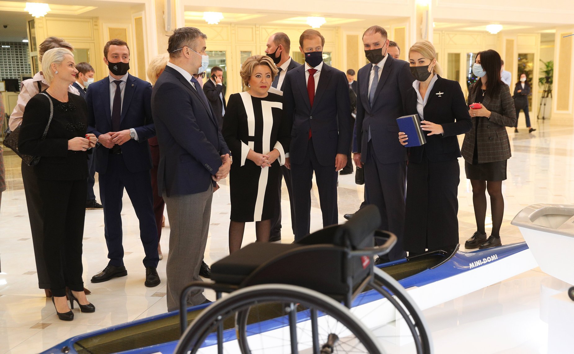 Открытие в Совете Федерации выставки детских товаров российских предприятий