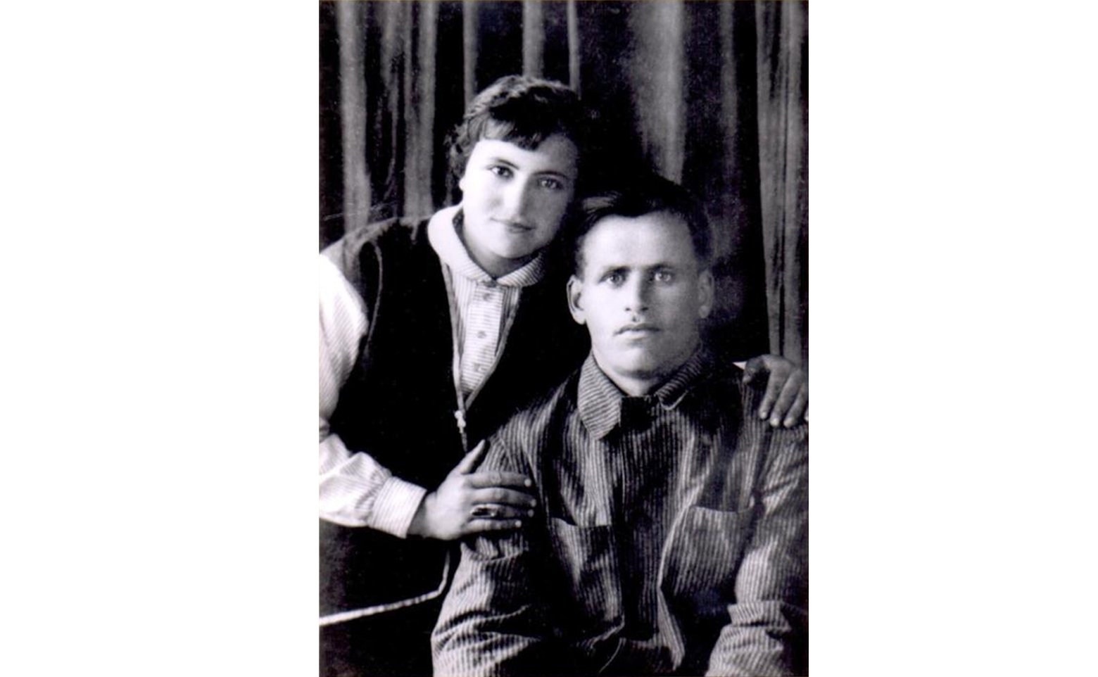 Петр и Анастасия Арваниди – дедушка и бабушка сенатора О. Ковитиди.
Петр погиб в концлагере совхоза «Красный». Анастасия – участник партизанского движения в Крыму