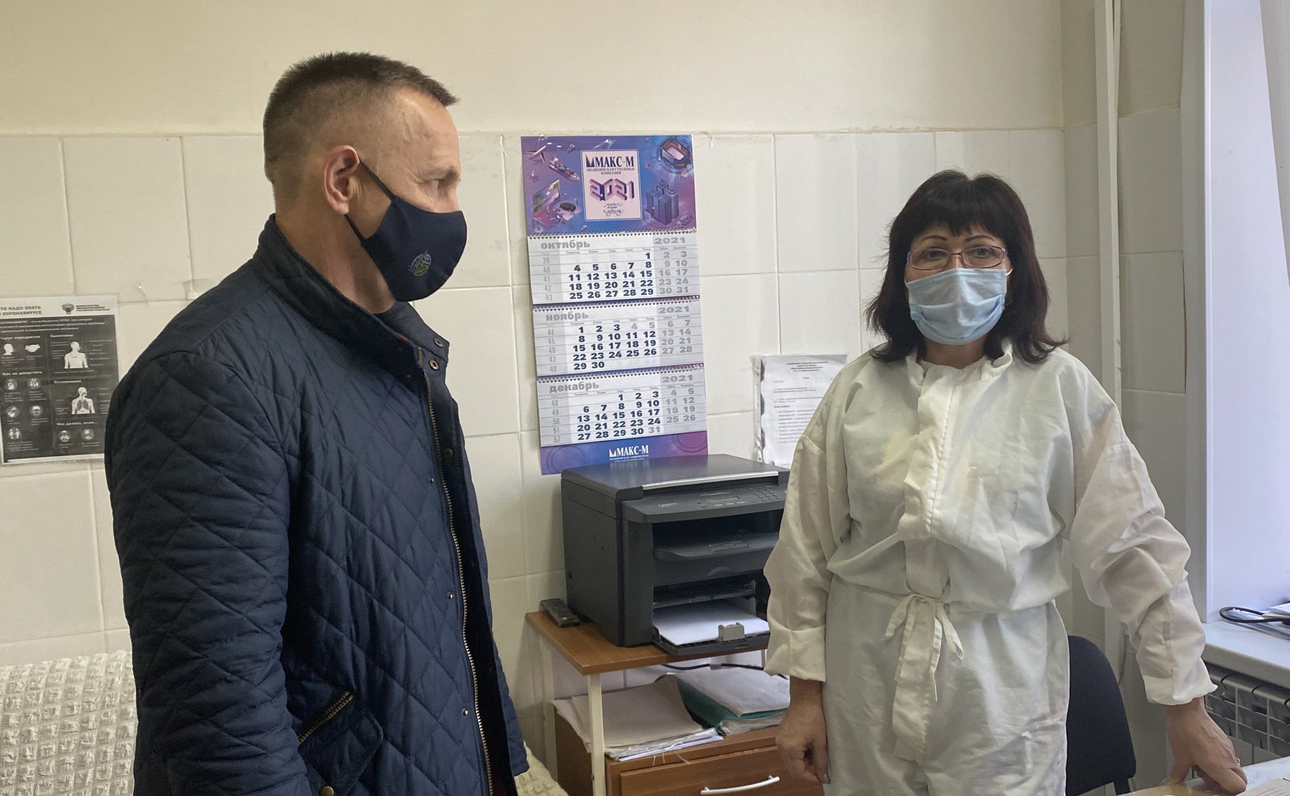 Олег Алексеев в ходе работы в регионе вместе с главой Ивантеевского района Василием Басовым ознакомился с работой районной больницы