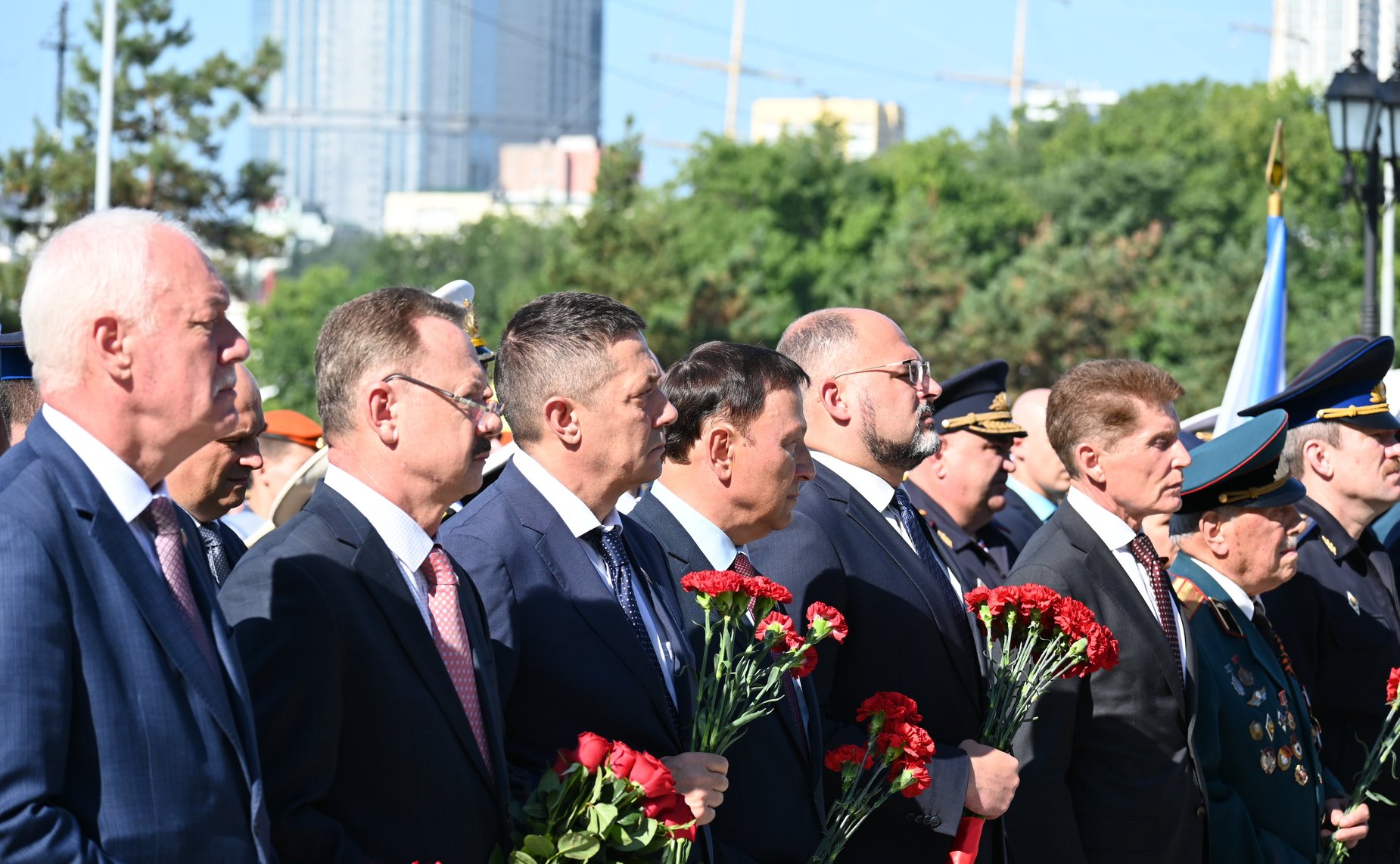 Александр Ролик во Владивостоке принял участие в мероприятиях, посвященных 80-й годовщине Победы над милитаристской Японией и окончания Второй мировой войны