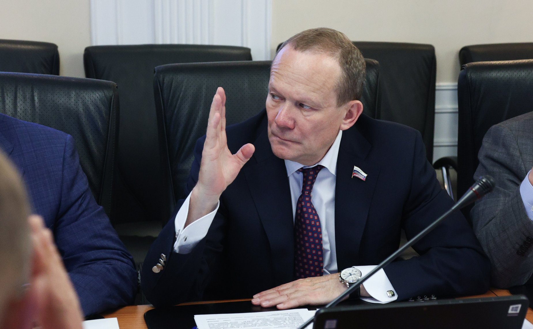 Виктор Зобнев