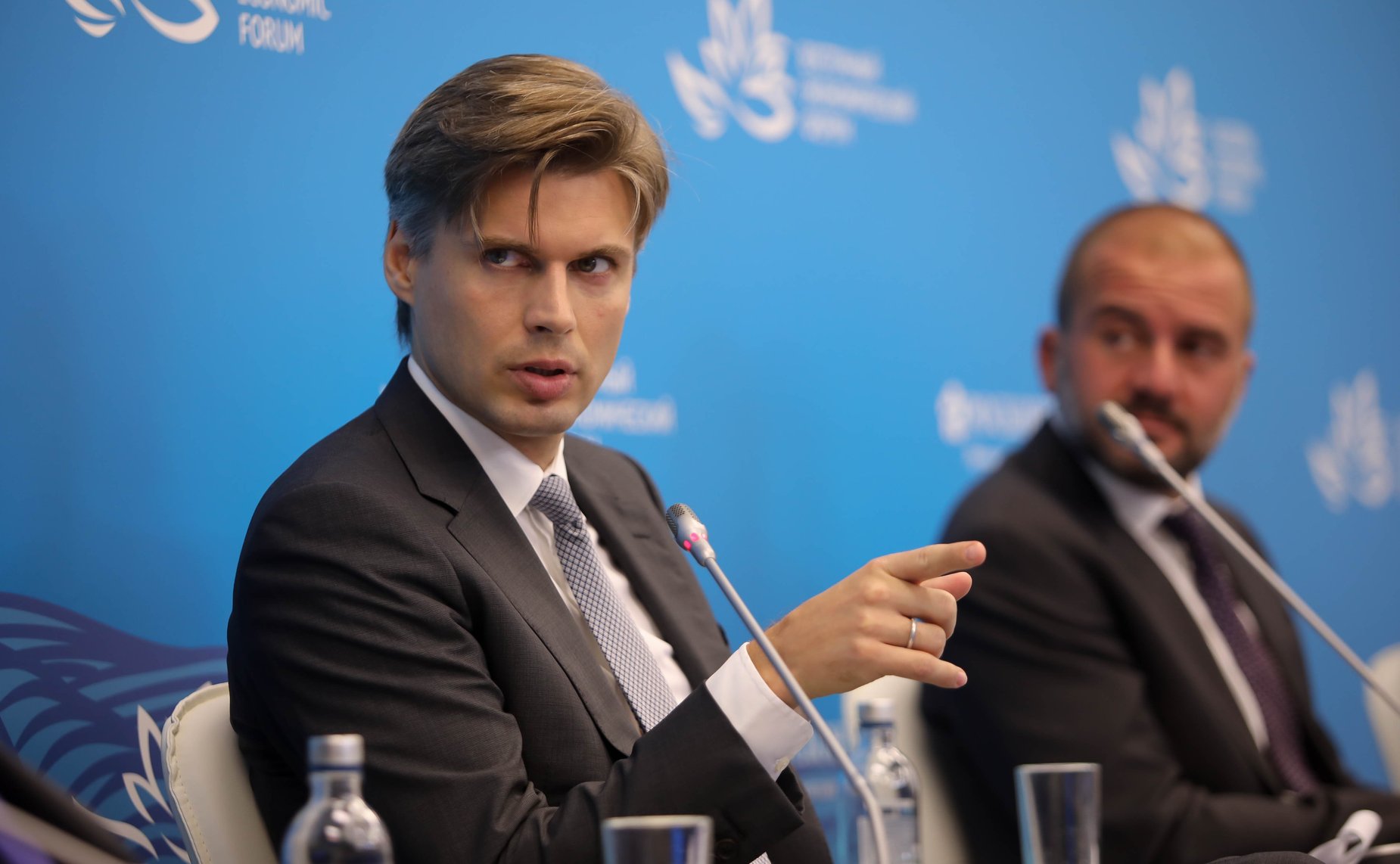 Заседание сессии «Цифровые решения для внутренней и международной логистики», прошедшее в рамках VIII Восточного экономического форума