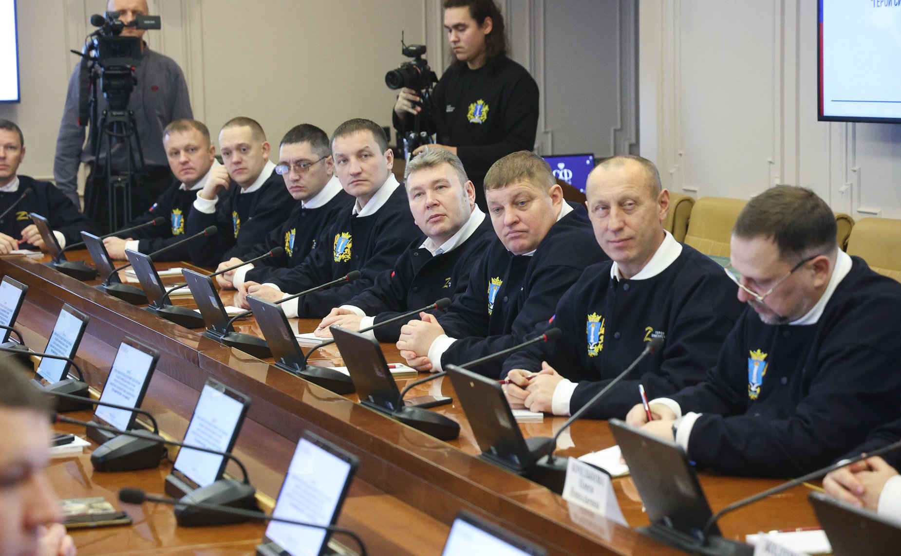 Встреча сенаторов Сергея Рябухина и Алексея Кондратьева с участниками программы «Герои Симбирской земли»