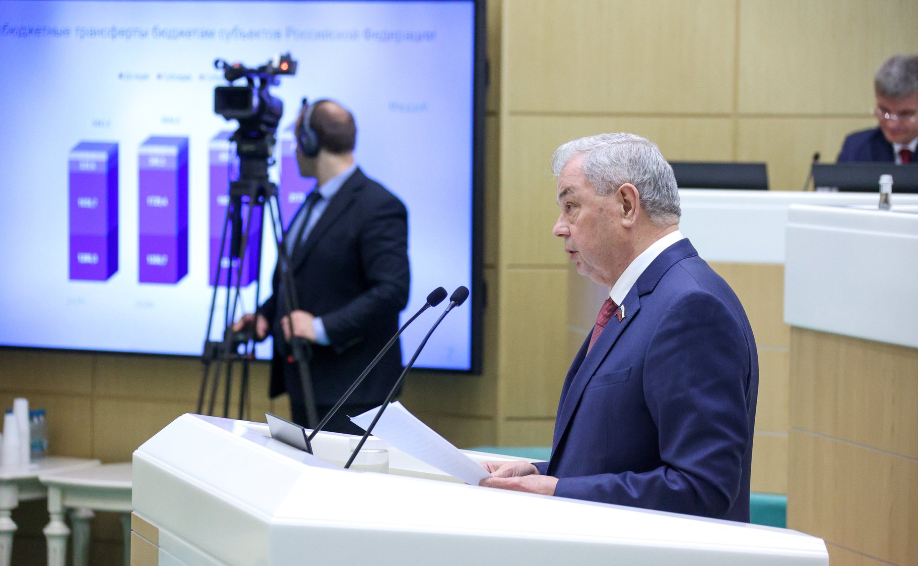 Анатолий Артамонов