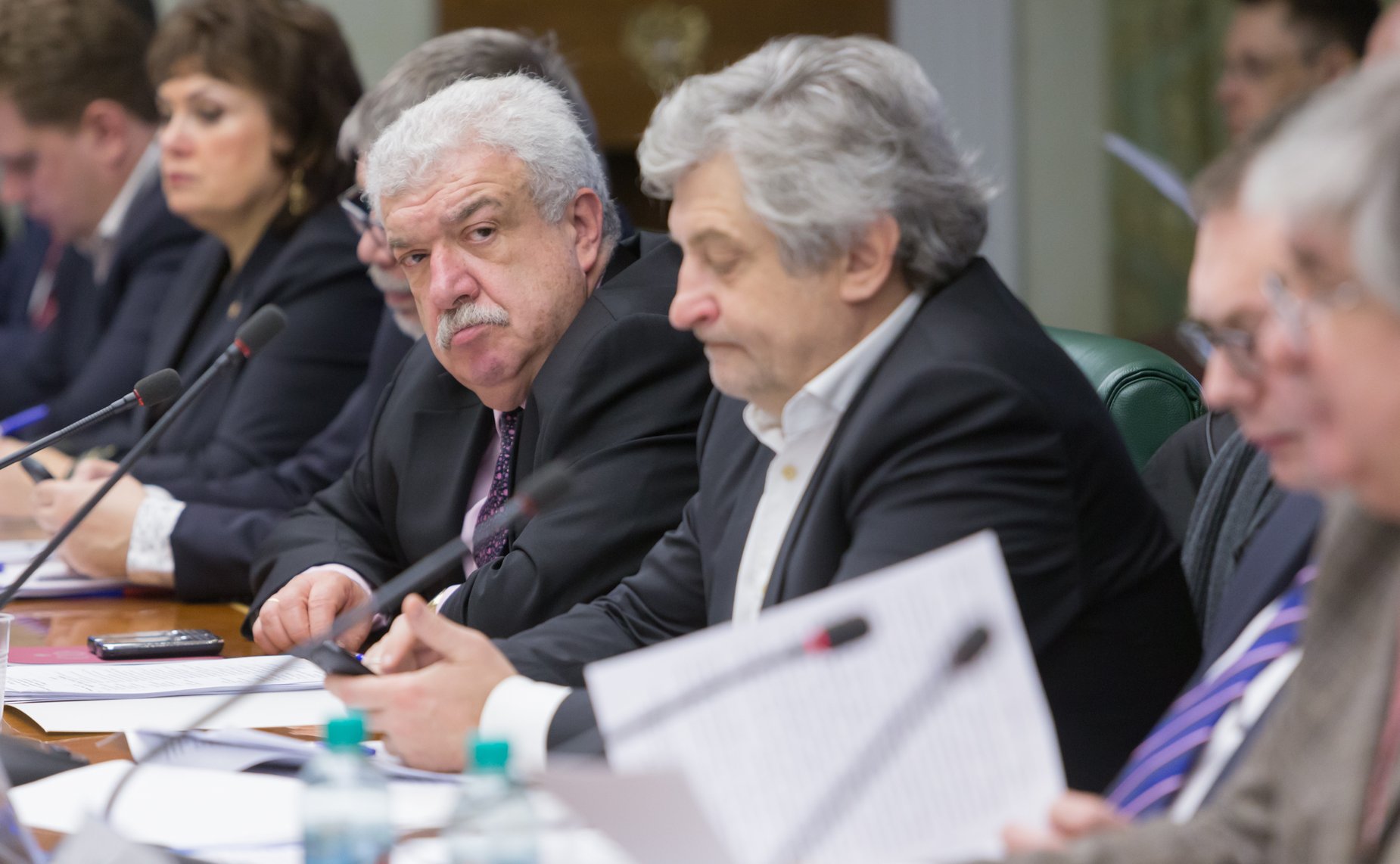 Круглый стол Комитета по международным делам. 