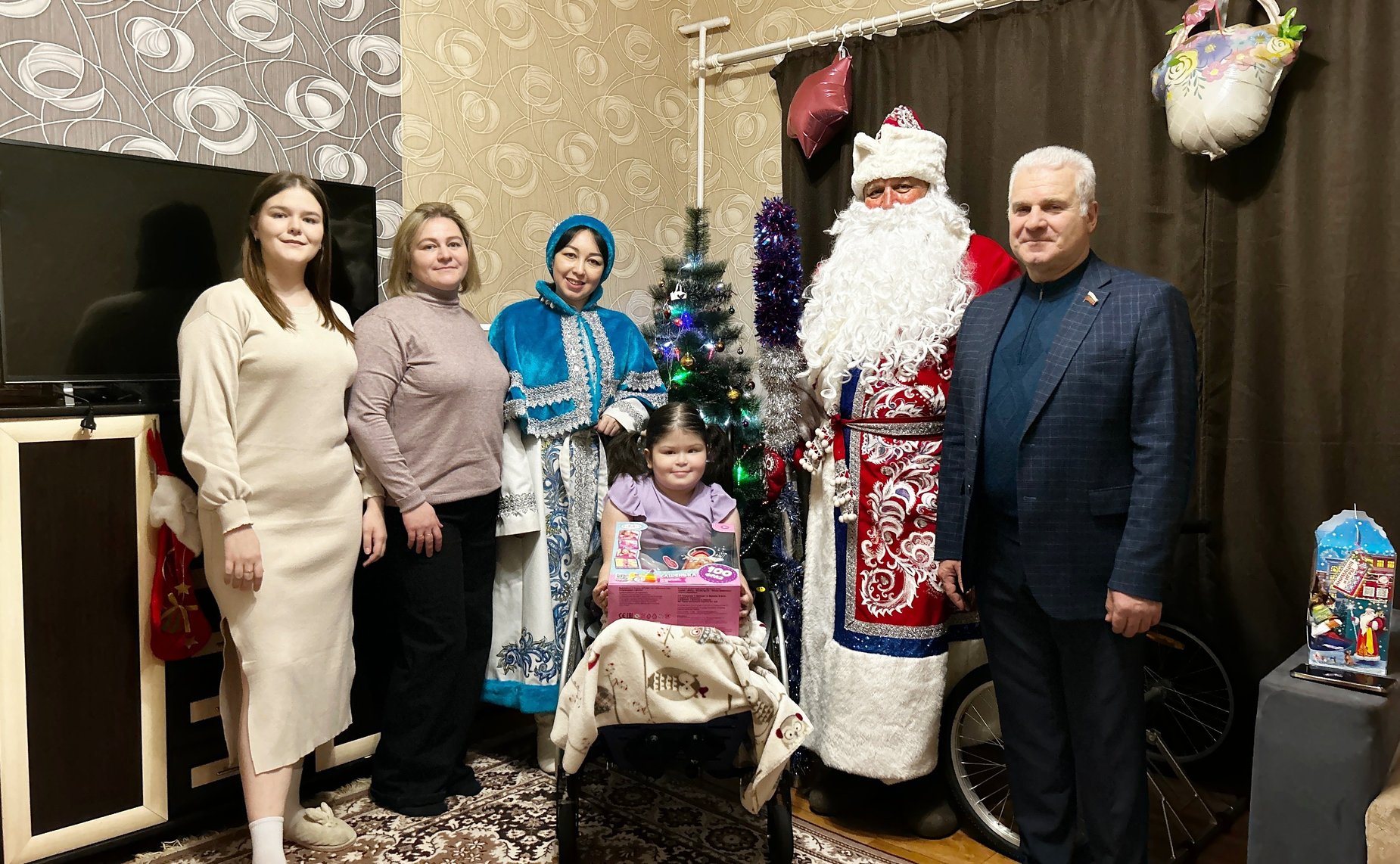 Сергей Мартынов принял участие в благотворительной акции «Ёлка желаний»